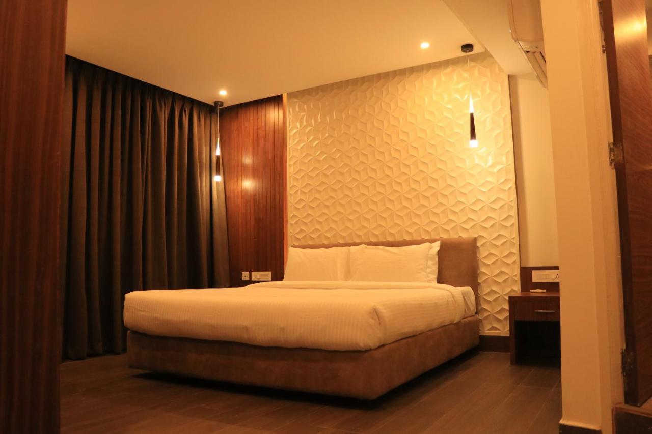 Klase Hotels Chennai Zewnętrze zdjęcie